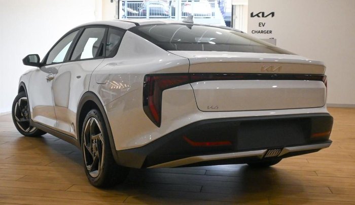 2025 Kia K4 Sport+