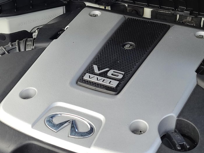 2019 INFINITI QX70 GT