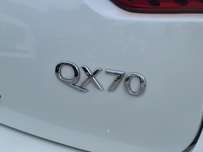 2019 INFINITI QX70 GT