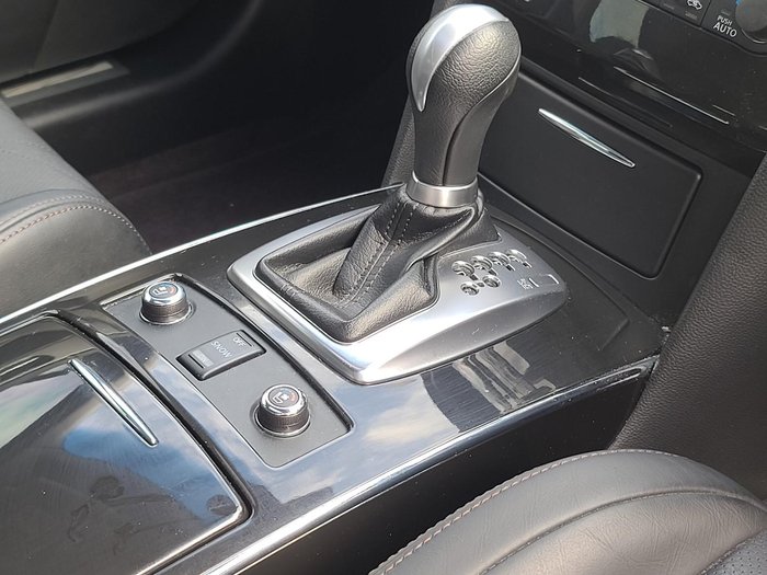 2019 INFINITI QX70 GT