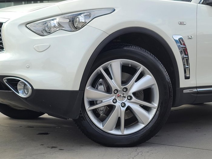 2019 INFINITI QX70 GT