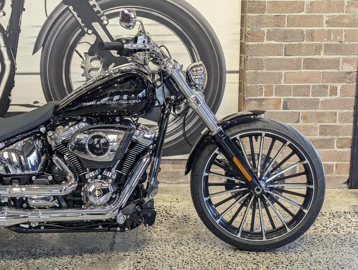 2025 Harley-Davidson Breakout 117 (FXBR) Softail Black