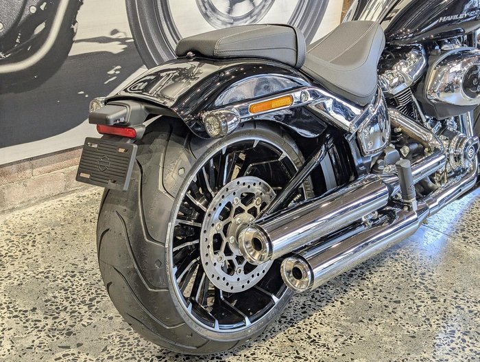 2025 Harley-Davidson Breakout 117 (FXBR) Softail Black