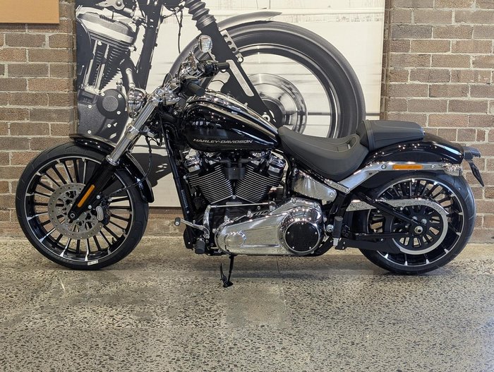 2025 Harley-Davidson Breakout 117 (FXBR) Softail Black