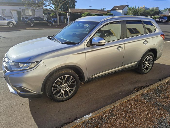 2016 Mitsubishi Outlander LS ZK MY16 4X4 On Demand Cool Silver