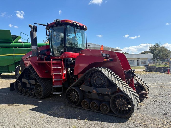 2015 CASE IH 600 Quadtrac Red