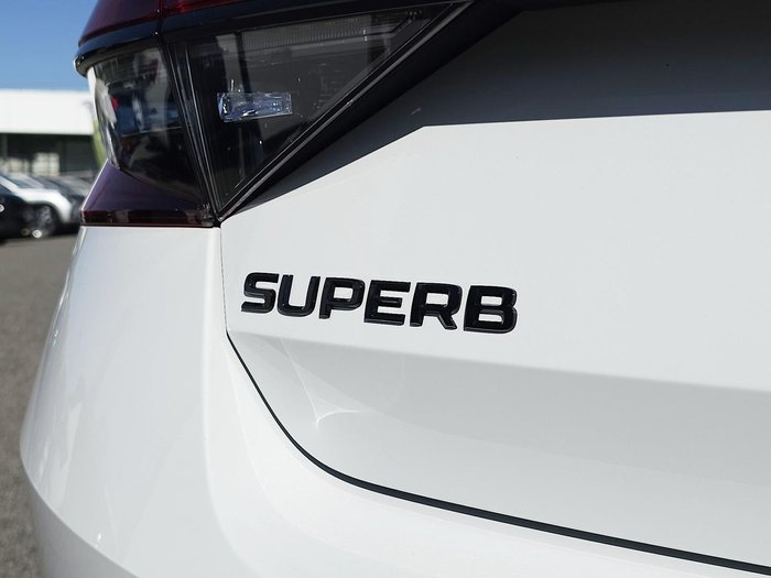 2024 SKODA Superb 206TSI SportLine NP MY24 4X4 Constant Moon White
