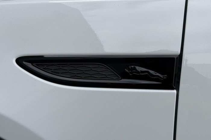 2024 Jaguar E-PACE P250 R-Dynamic SE