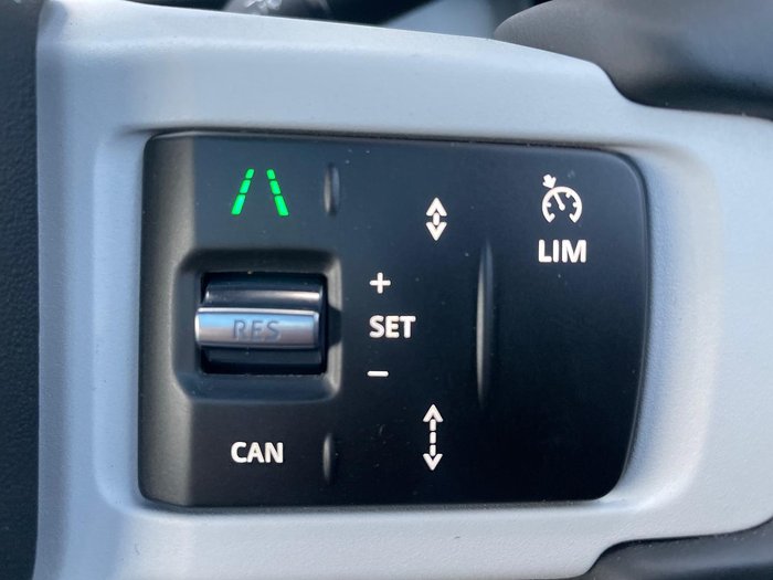 2024 Land Rover Defender 110 D300 X-Dynamic SE