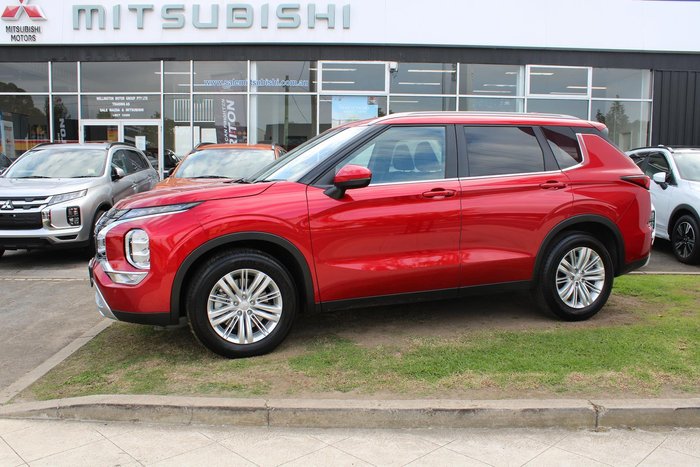 2024 Mitsubishi Outlander LS