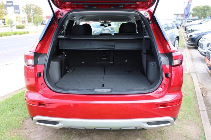 2024 Mitsubishi Outlander LS