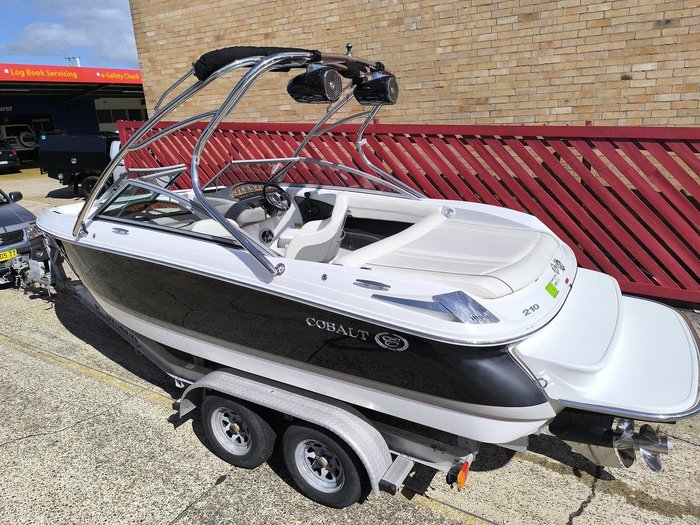 2011 Cobalt 210