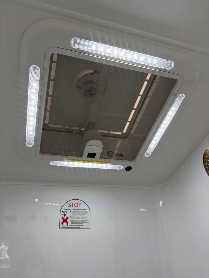 2025 Royal Flair Razor Xt