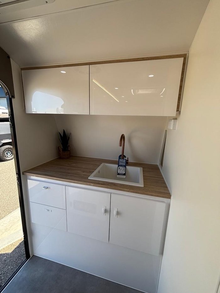 2025 Royal Flair Razor Xt