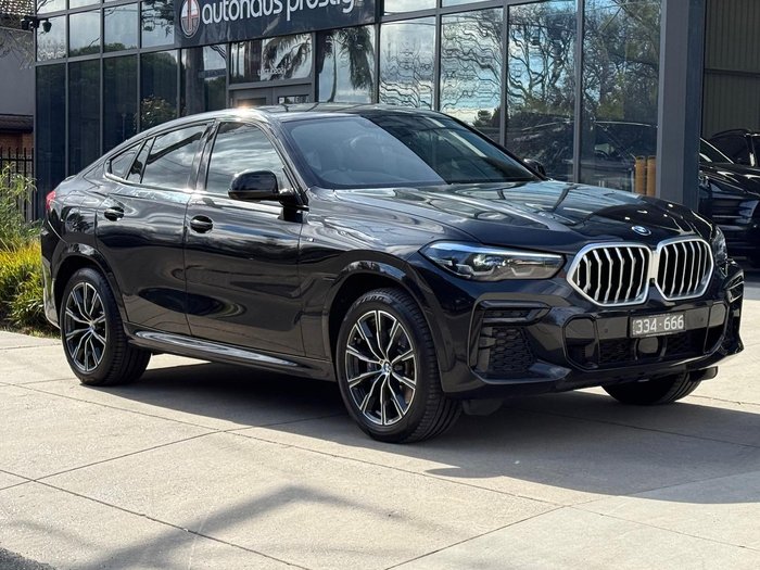 2022 BMW X6 xDrive40i M Sport G06 4X4 Constant Black Sapphire