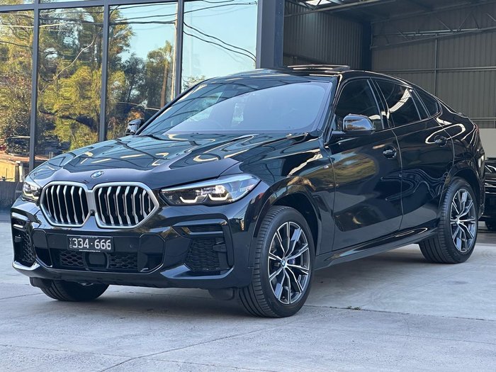 2022 BMW X6 xDrive40i M Sport G06 4X4 Constant Black Sapphire
