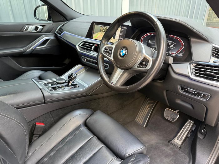 2022 BMW X6 xDrive40i M Sport G06 4X4 Constant Black Sapphire