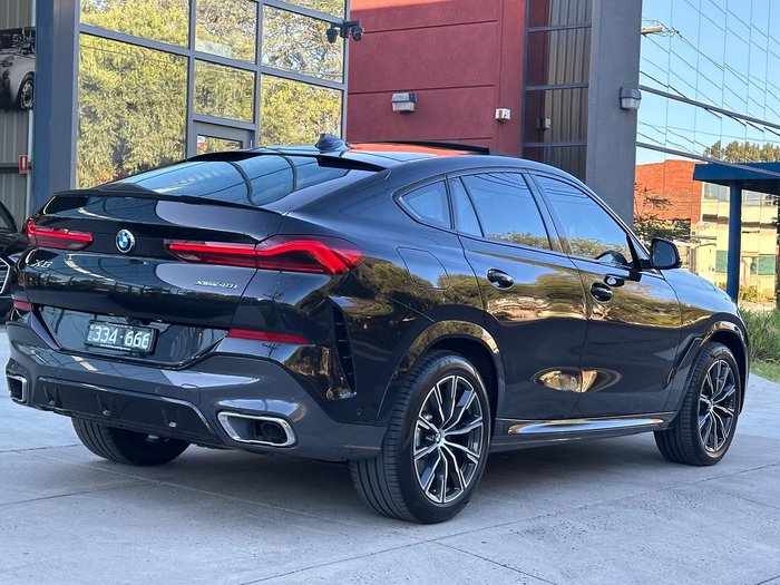 2022 BMW X6 xDrive40i M Sport G06 4X4 Constant Black Sapphire