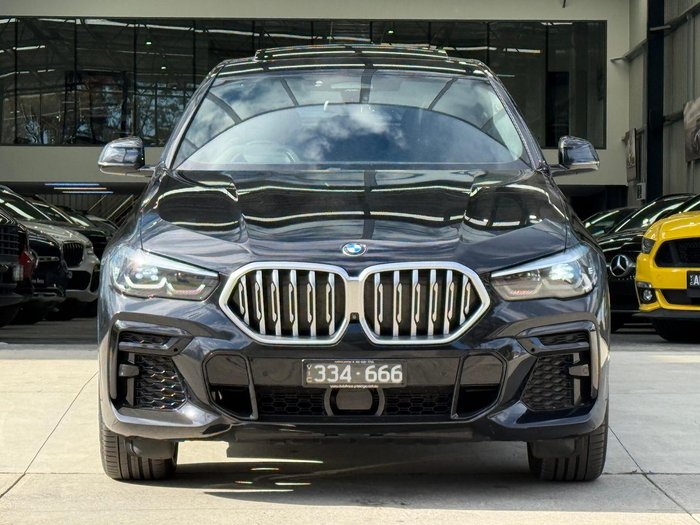 2022 BMW X6 xDrive40i M Sport G06 4X4 Constant Black Sapphire
