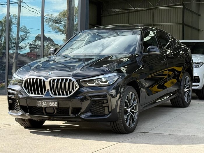2022 BMW X6 xDrive40i M Sport G06 4X4 Constant Black Sapphire