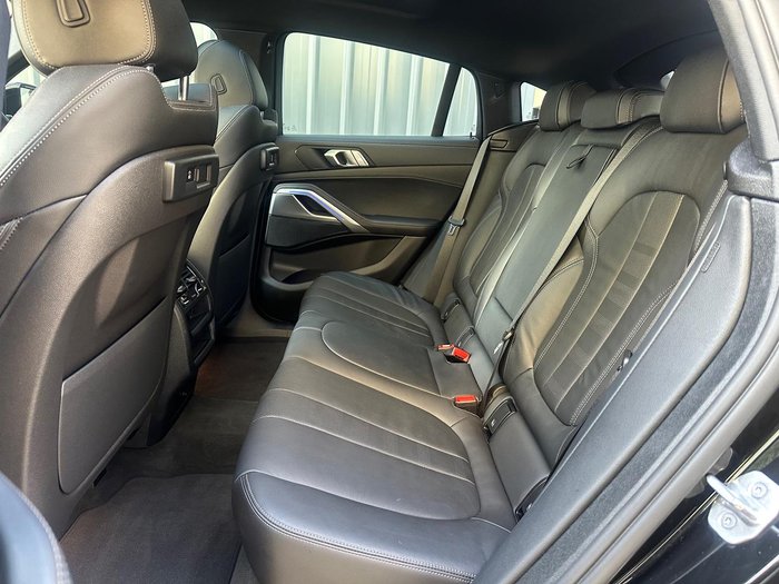 2022 BMW X6 xDrive40i M Sport G06 4X4 Constant Black Sapphire