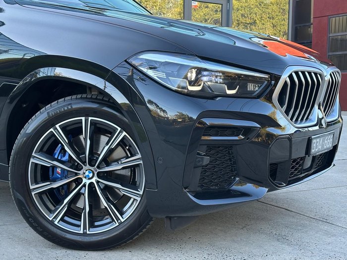 2022 BMW X6 xDrive40i M Sport G06 4X4 Constant Black Sapphire