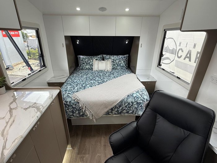 2025 Urban Caravans Tuff 20 Recliner