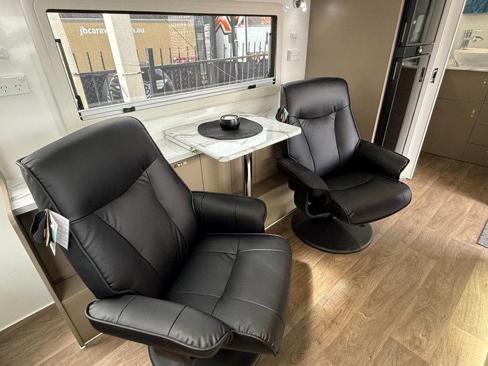 2025 Urban Caravans Tuff 20 Recliner