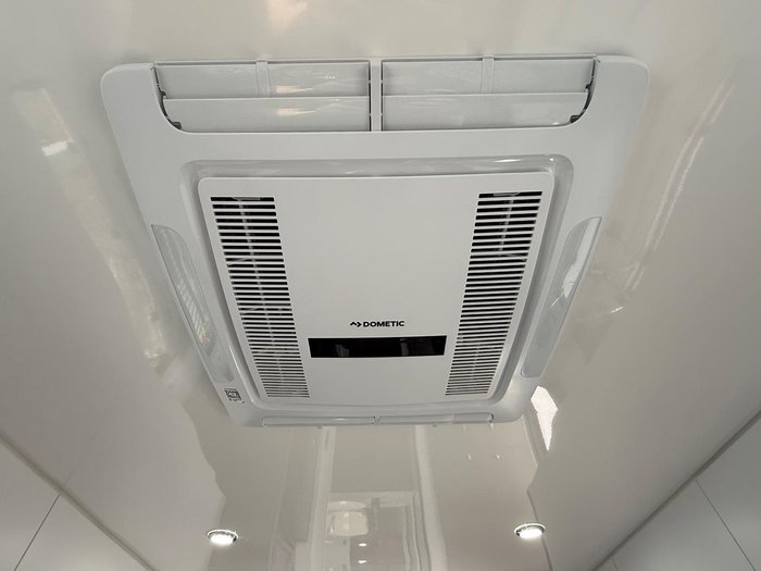 2025 Urban Caravans Tuff 20 Recliner