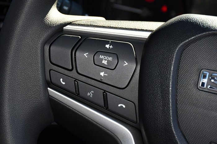 2025 Isuzu MU-X LS-M