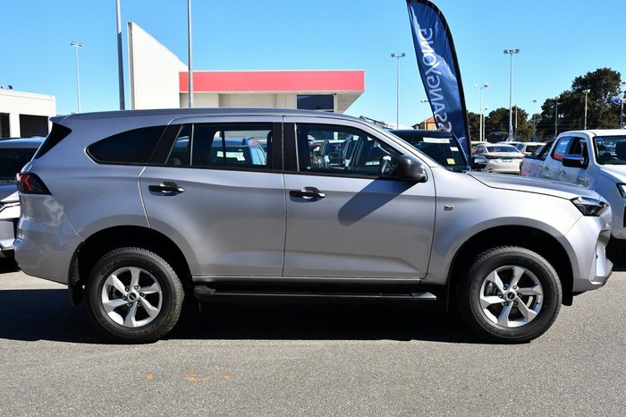 2025 Isuzu MU-X LS-M