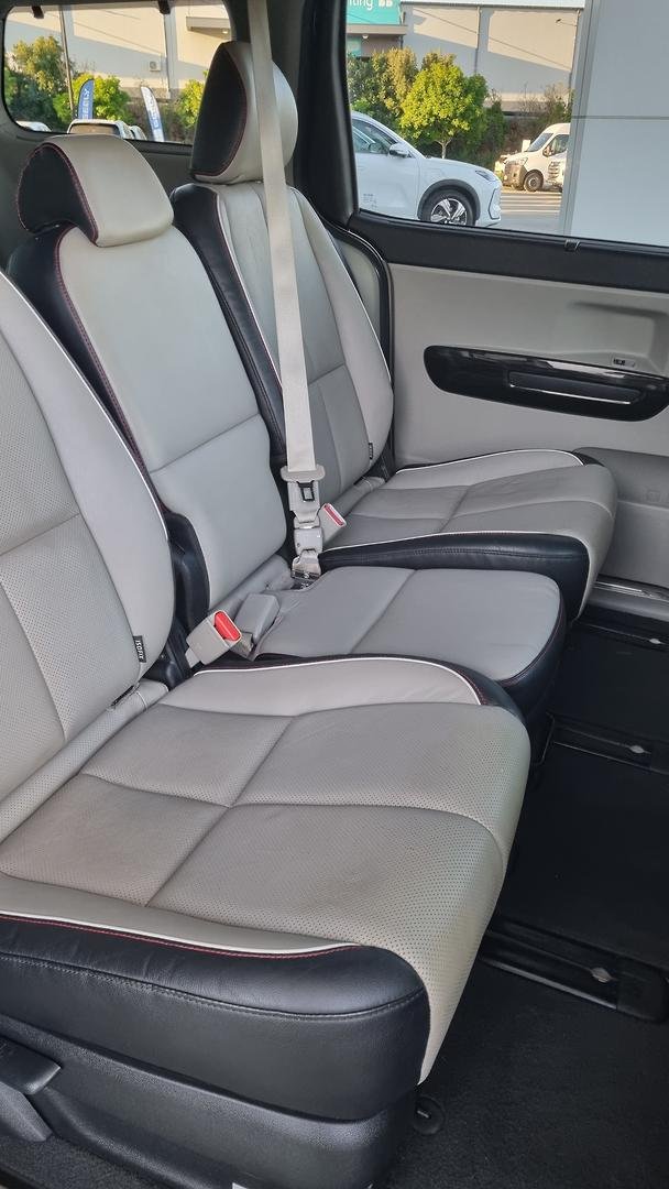 2019 Kia Carnival Platinum