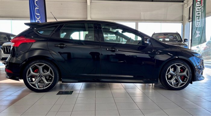 2017 Ford Focus ST LZ Shadow Black