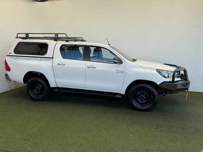 2015 Toyota Hilux SR