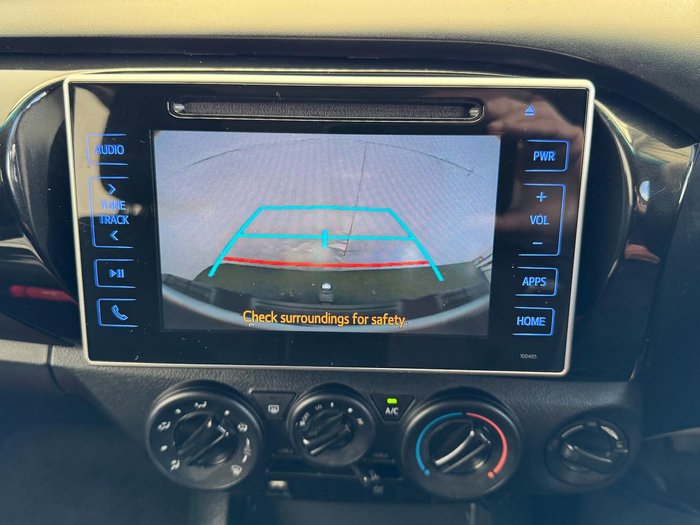 2015 Toyota Hilux SR