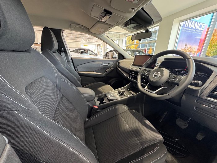 2025 Nissan QASHQAI ST-L