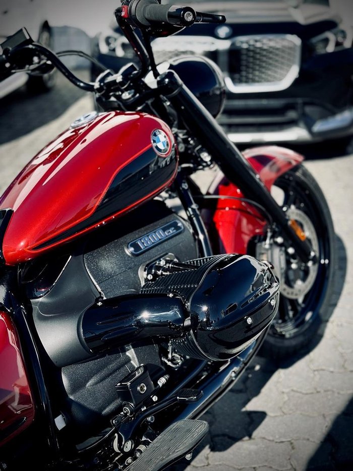 2025 BMW R 18 Roctane R 18 Red
