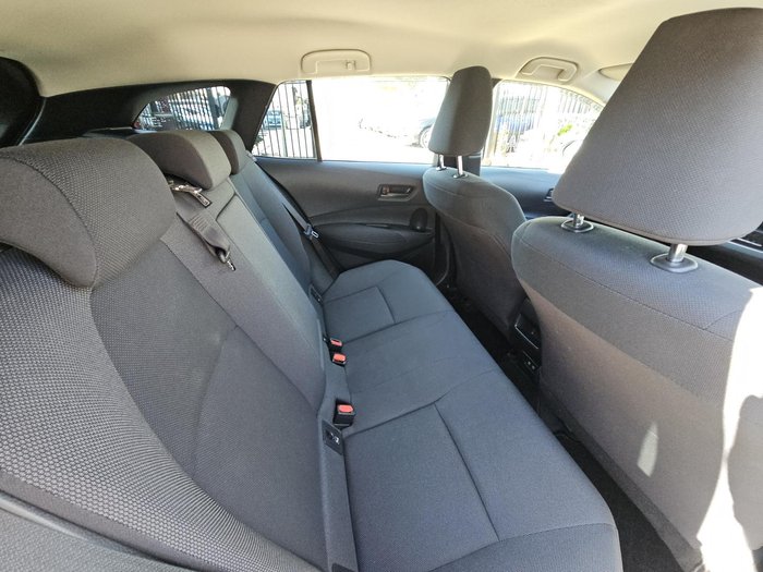 2021 Toyota Corolla Touring G-X Hybrid ZWE211W Silver