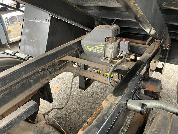 2000 Isuzu Frr500a Tipping Tray Ideal Farm Unit See Spec $45000+Gst IZUZU FRR 500-175 SITEC WHITE