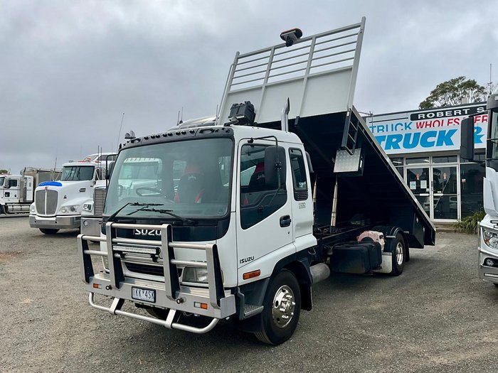 2000 Isuzu Frr500a Tipping Tray Ideal Farm Unit See Spec $45000+Gst IZUZU FRR 500-175 SITEC WHITE