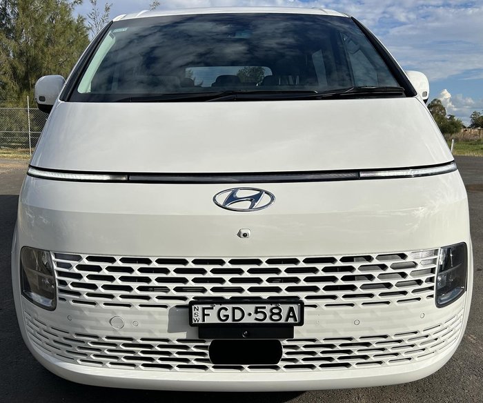 2024 Hyundai STARIA Elite