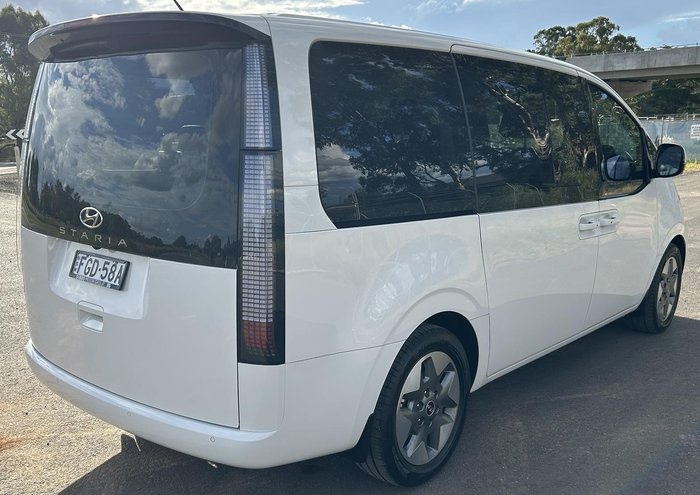 2024 Hyundai STARIA Elite