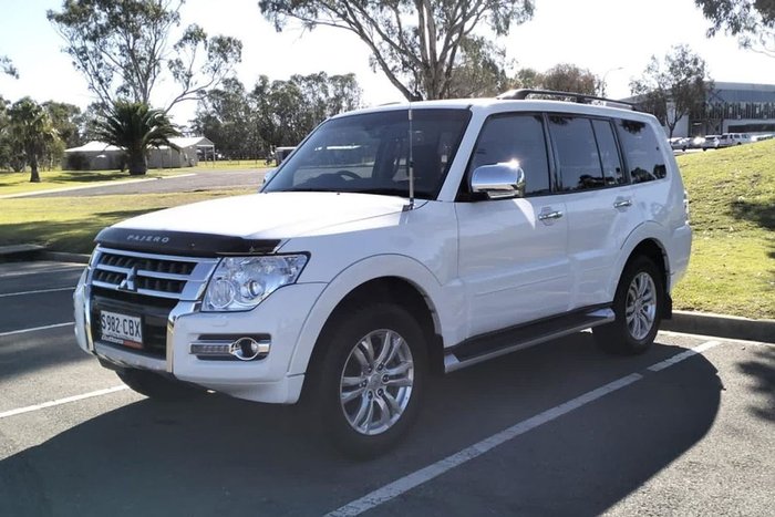 2019 Mitsubishi Pajero GLS