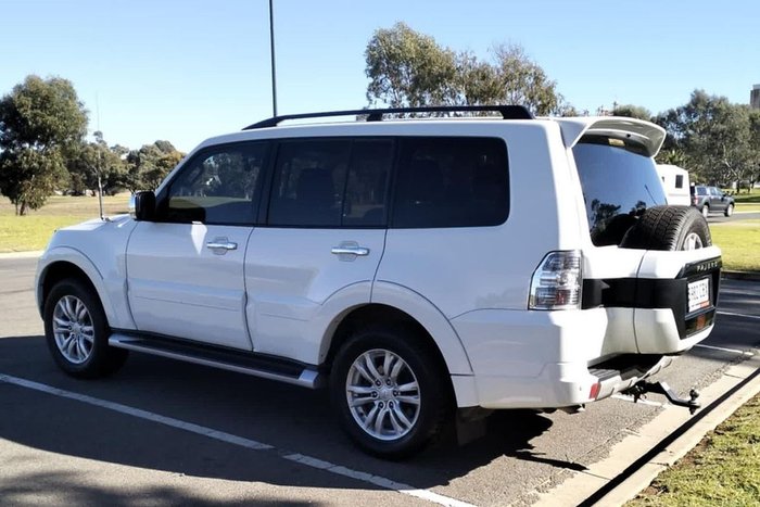 2019 Mitsubishi Pajero GLS
