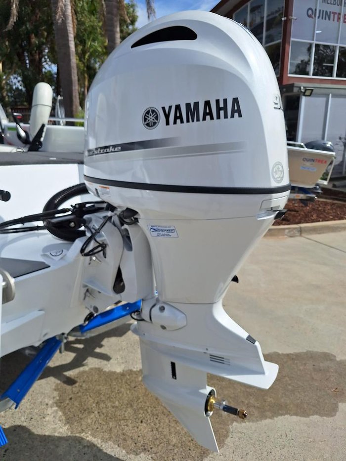 2025 QUINTREX 450 Hornet Pro