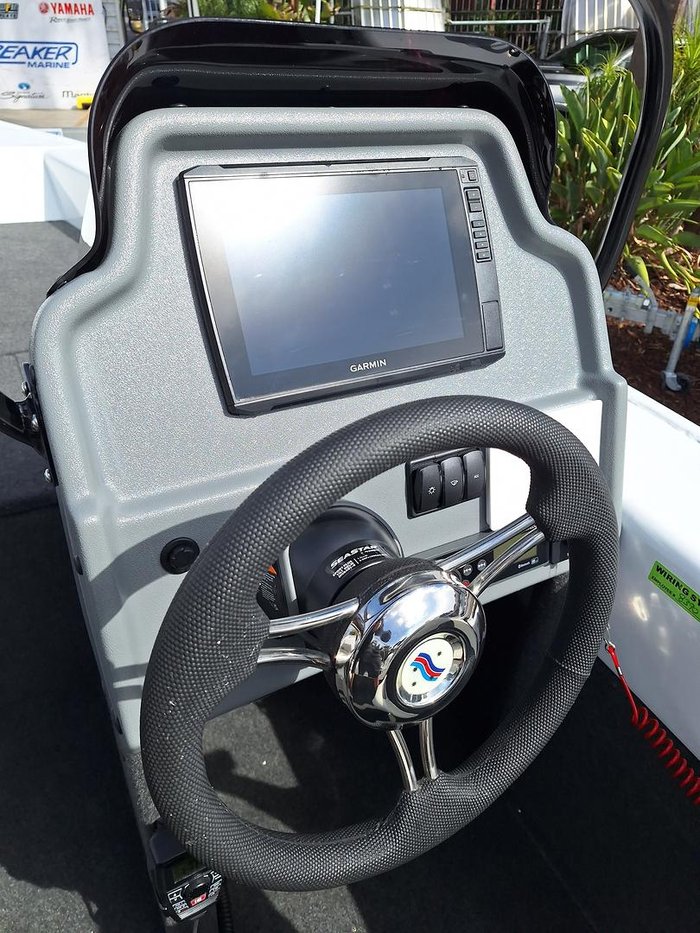 2025 QUINTREX 450 Hornet Pro