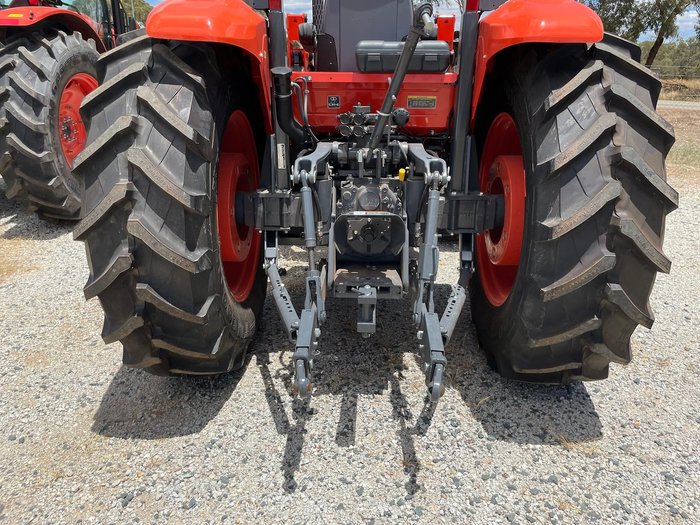 2025 Kubota M9540 Dhc-Ds 95Hp 4Wd Cab Tractor
