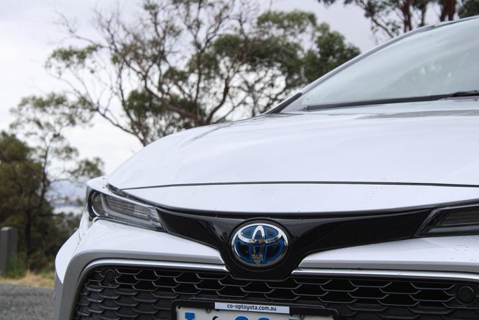 2020 Toyota Corolla ZR Hybrid