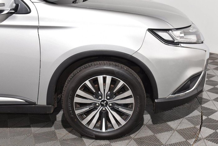2019 Mitsubishi Outlander LS