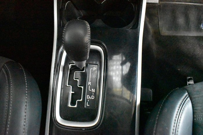 2019 Mitsubishi Outlander LS